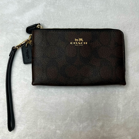 Coach Wallet - Picture 2 of 5